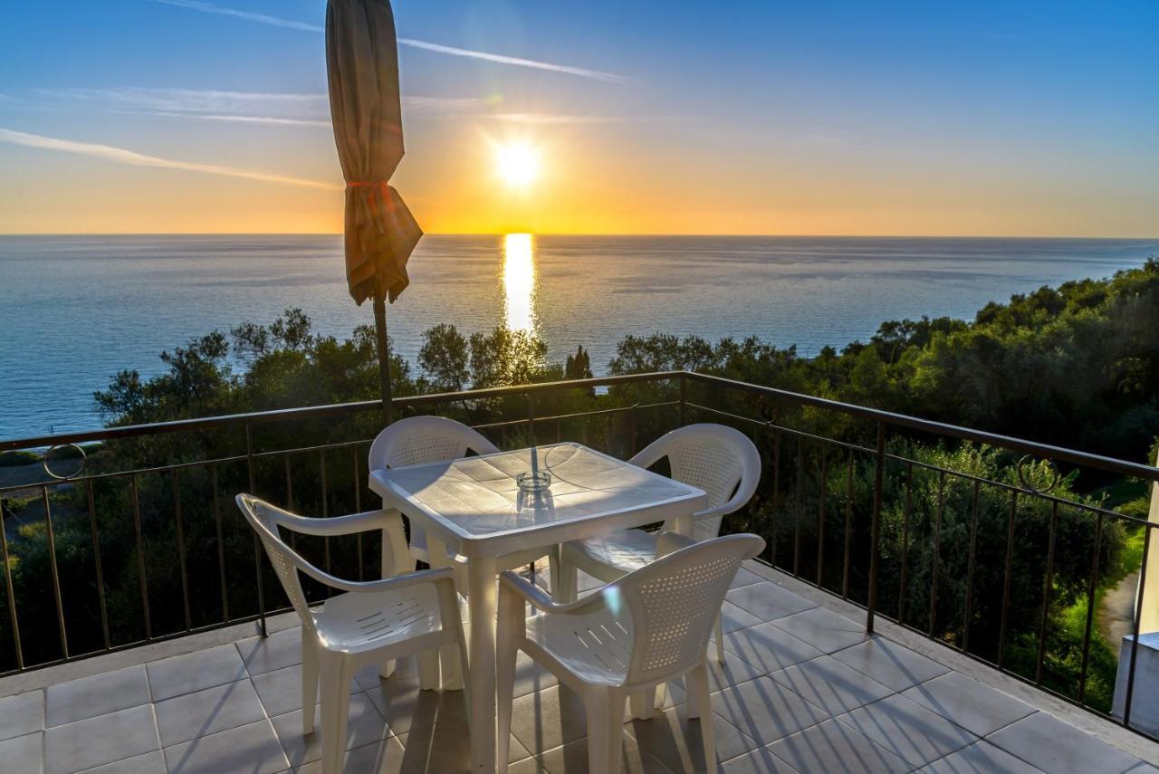 Апартаменти So Ionian Getaways Айос-Гордіос Екстер'єр фото