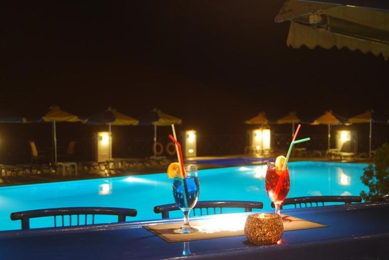 Апартаменти So Ionian Getaways Айос-Гордіос Екстер'єр фото